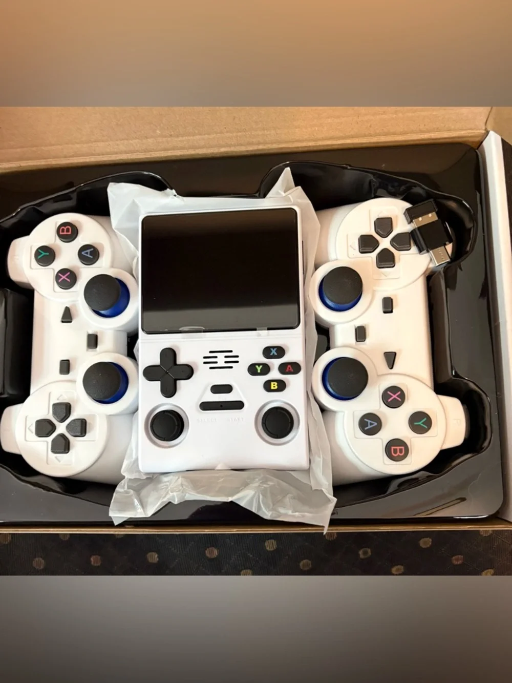 M18Pro White Handheld Game Console with Dual Controllers. NWT.